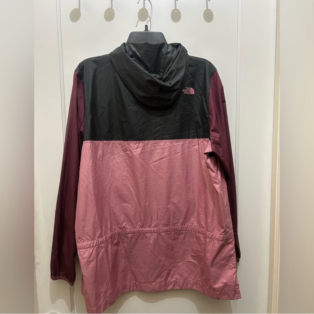 The North Face Black and Pink Women's Jacket - Picture 2 of 3